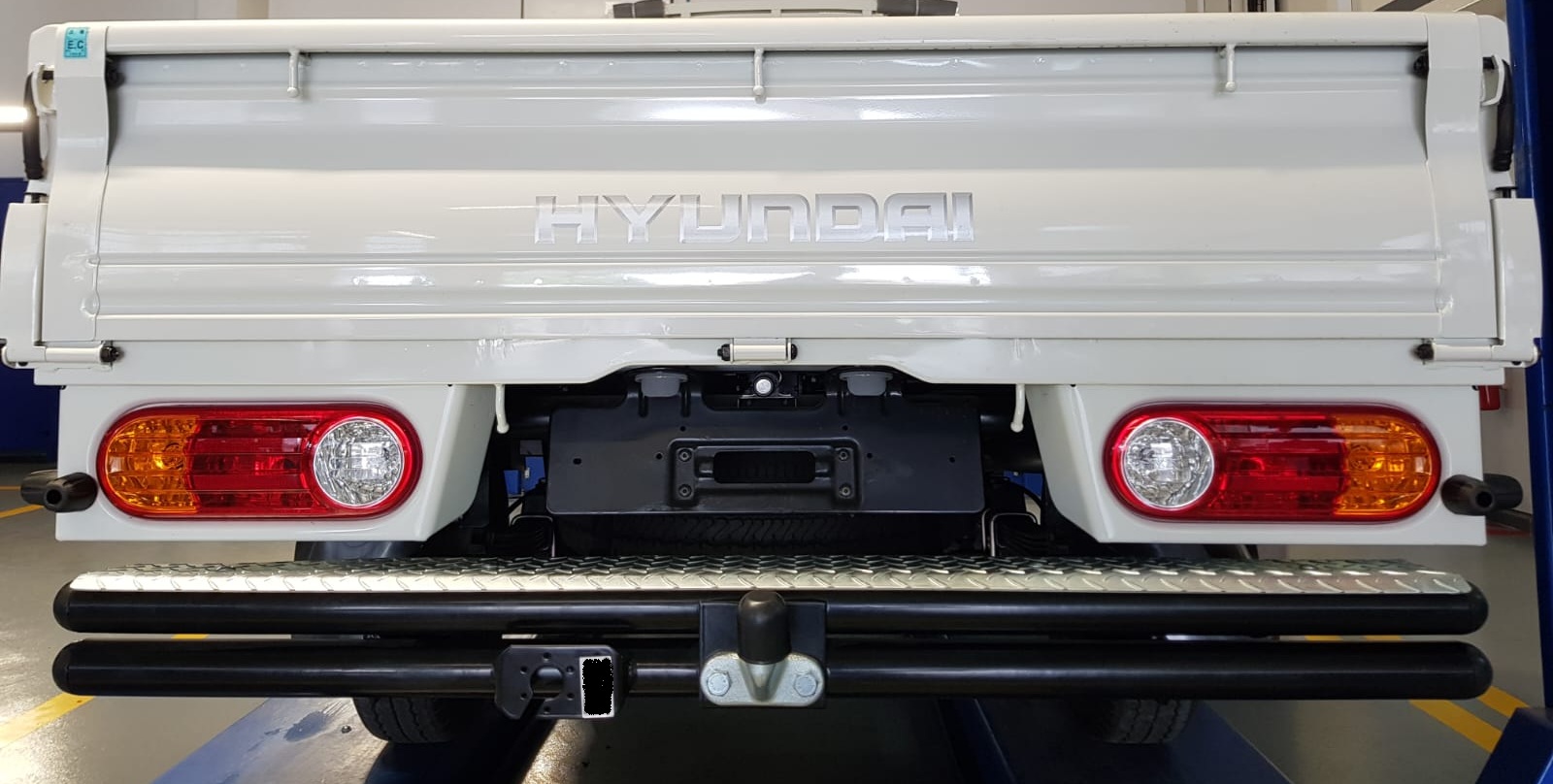 Hyundai H100 Tube Bumper (2017-) - HY181FS